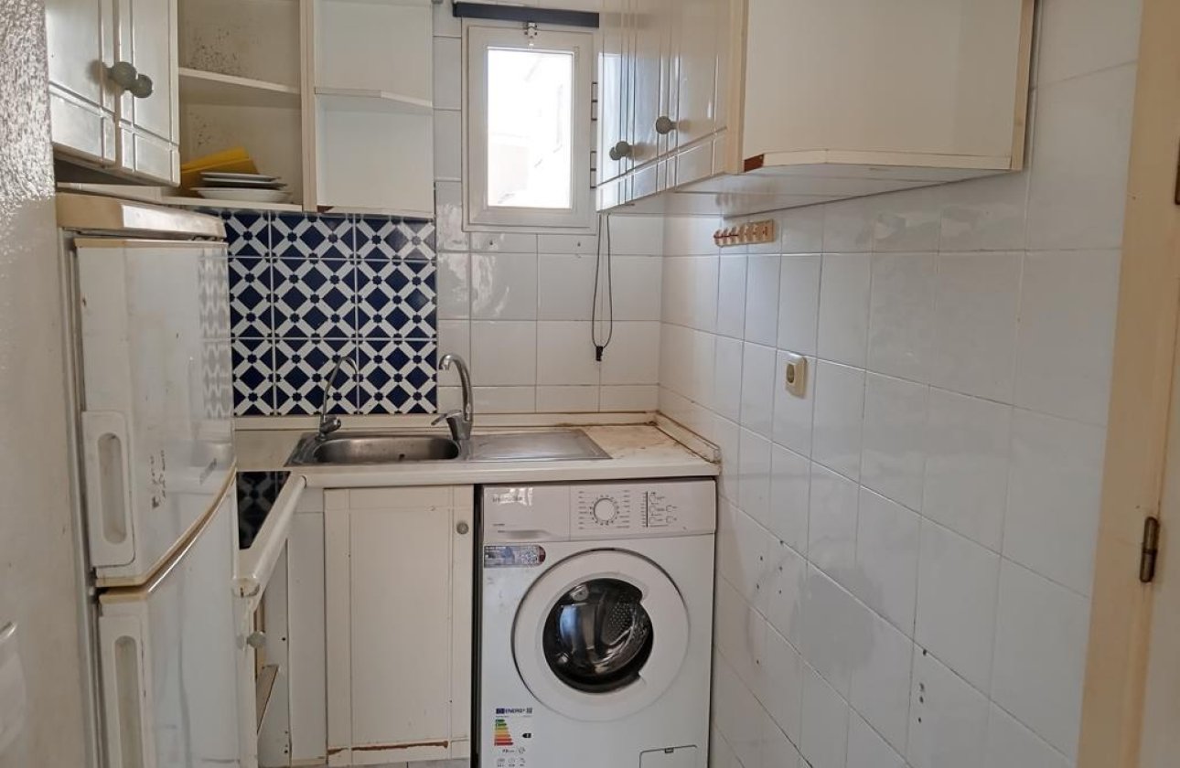 Resale - Dúplex -
Torrevieja - Carrefour