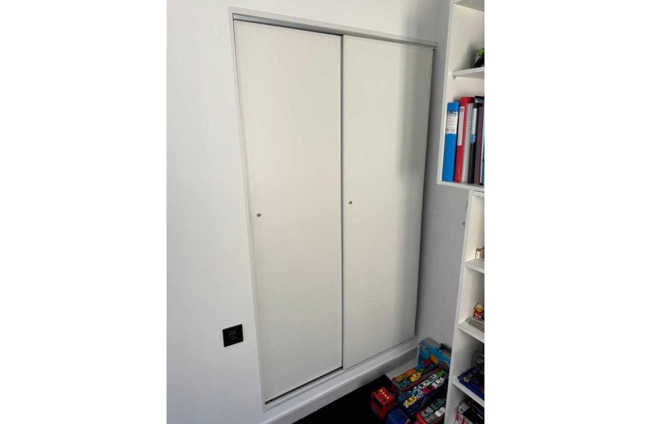 Resale - Dúplex -
Torrevieja - Carrefour