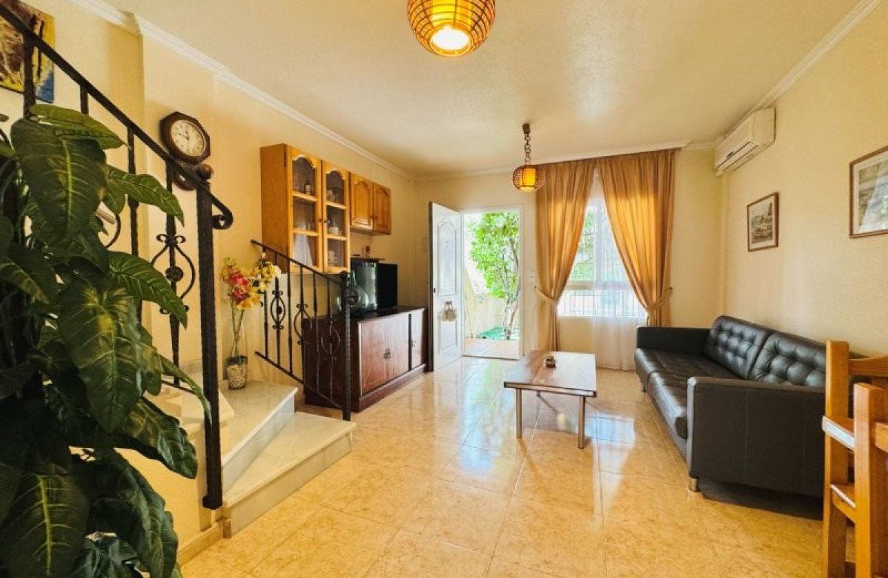 Resale - Dúplex -
Torrevieja - Costa Blanca