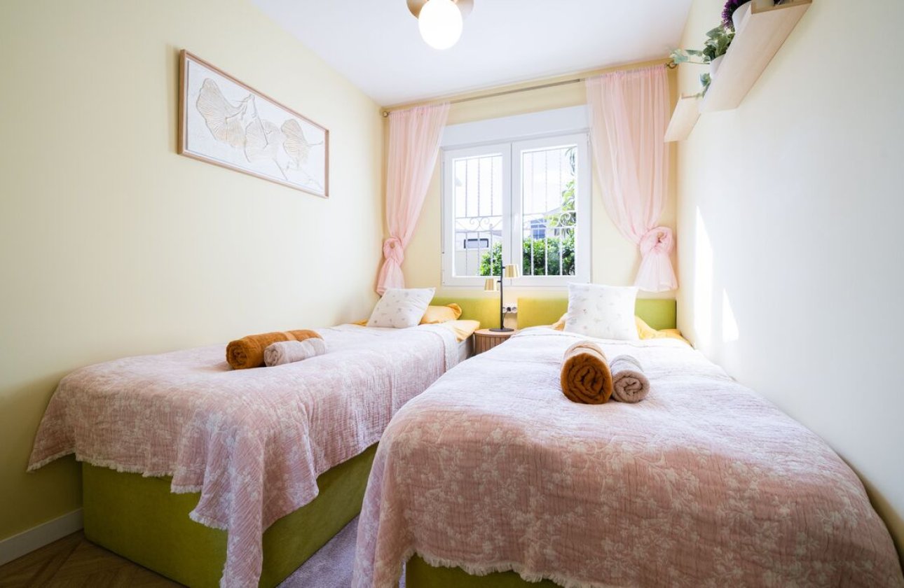 Resale - Dúplex -
Torrevieja - Costa Blanca