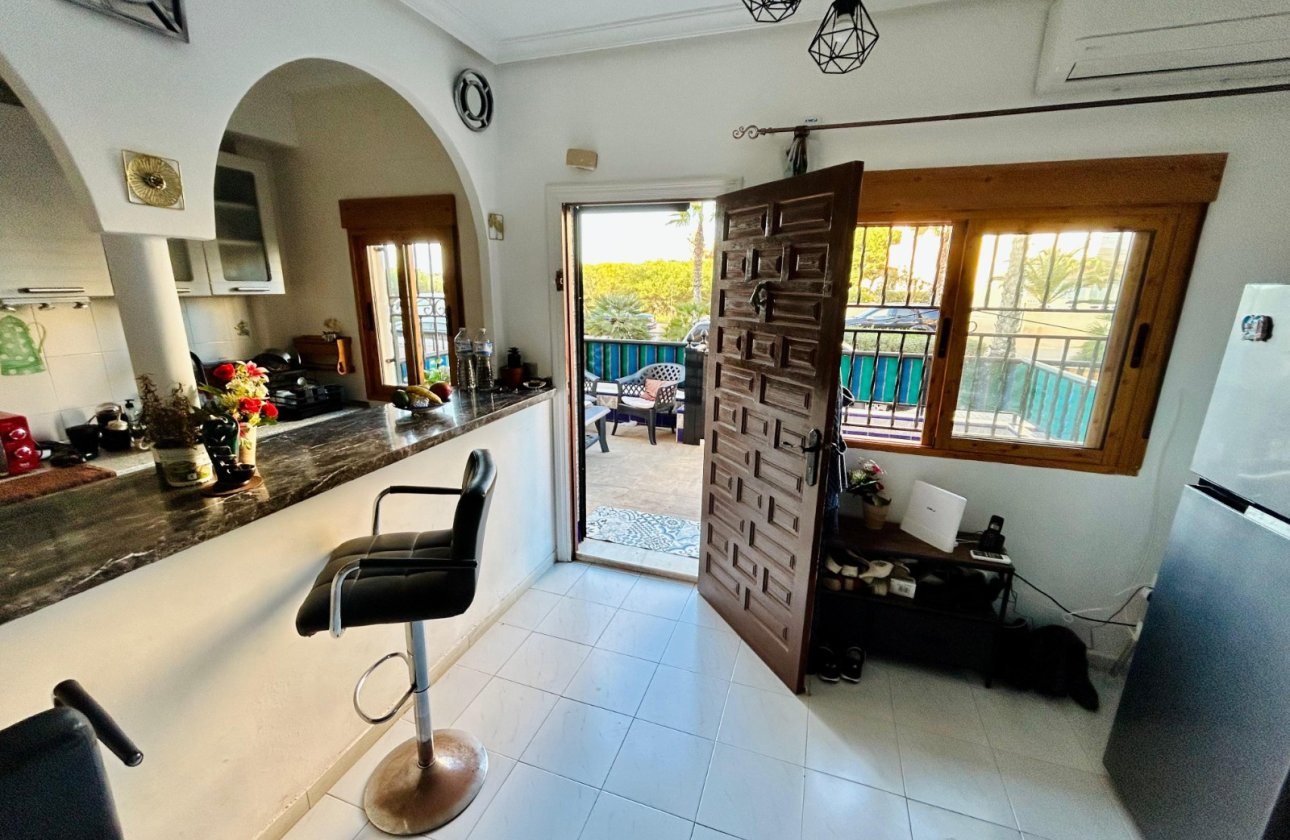 Resale - Dúplex -
Torrevieja - Costa Blanca