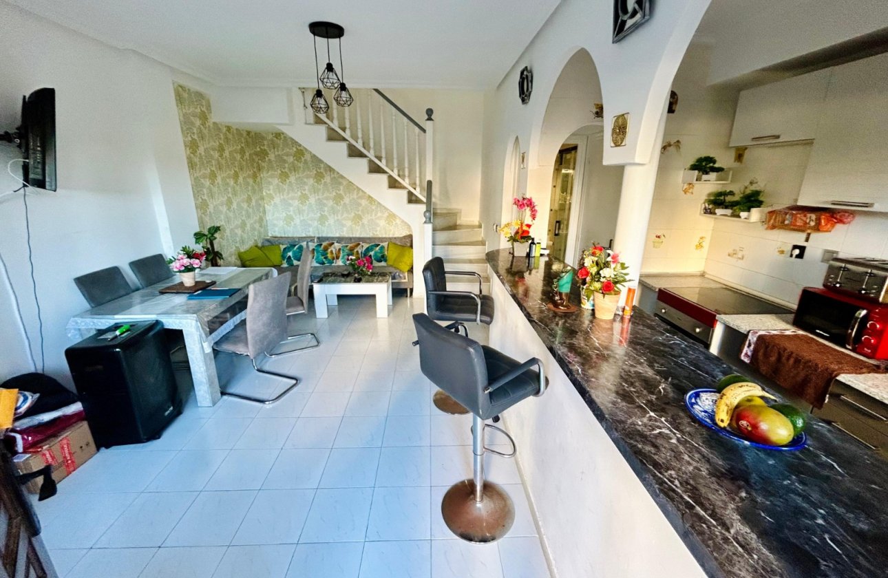 Resale - Dúplex -
Torrevieja - Costa Blanca