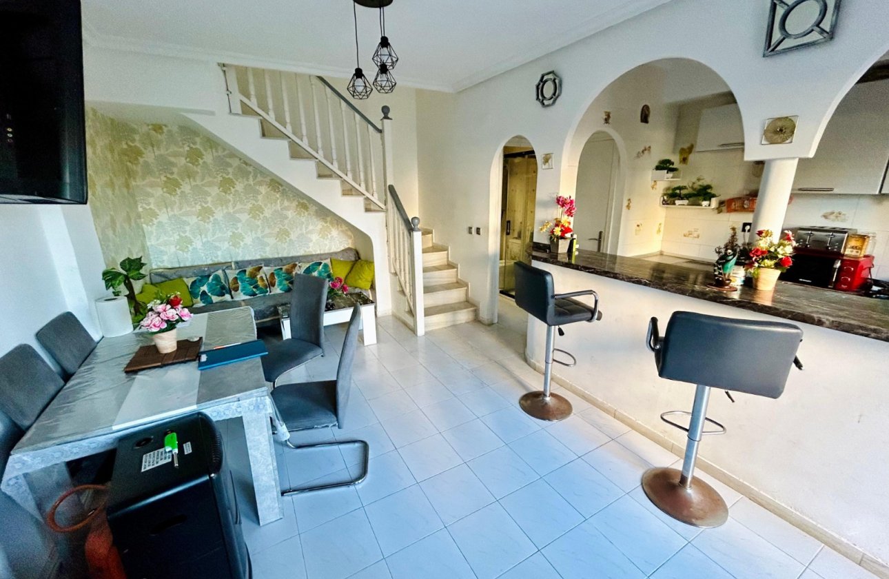 Resale - Dúplex -
Torrevieja - Costa Blanca