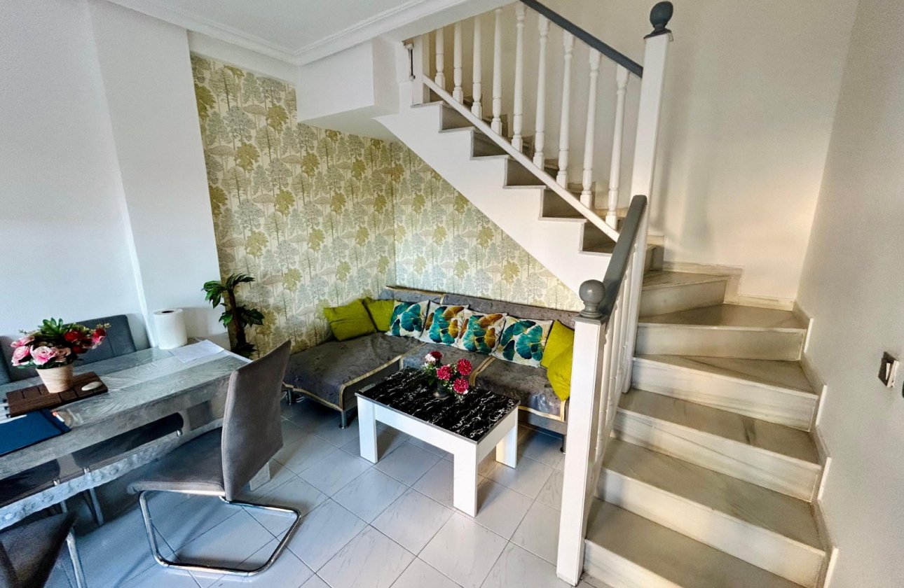 Resale - Dúplex -
Torrevieja - Costa Blanca