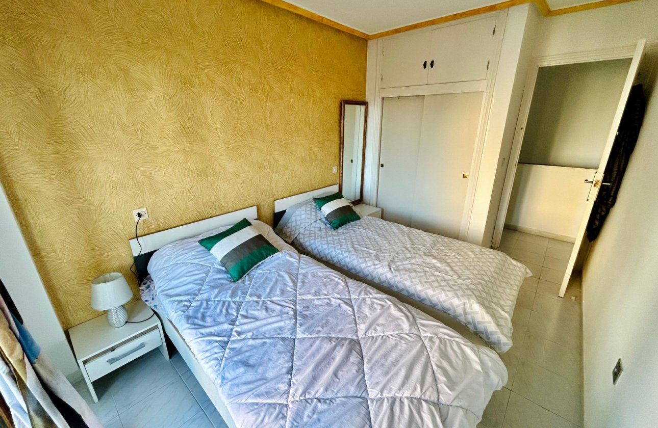 Resale - Dúplex -
Torrevieja - Costa Blanca