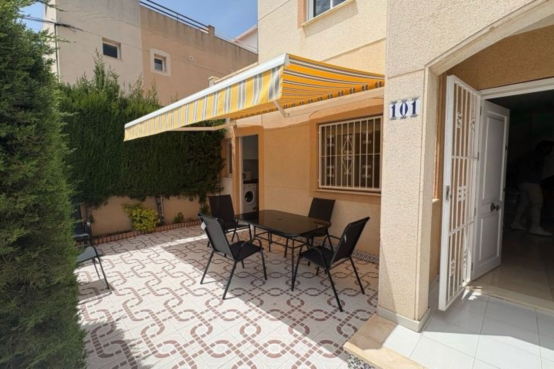 Resale - Dúplex -
Torrevieja - Costa Blanca