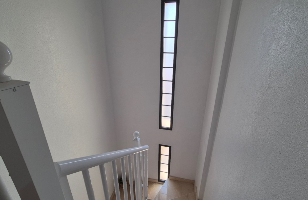 Resale - Dúplex -
Torrevieja - Costa Blanca