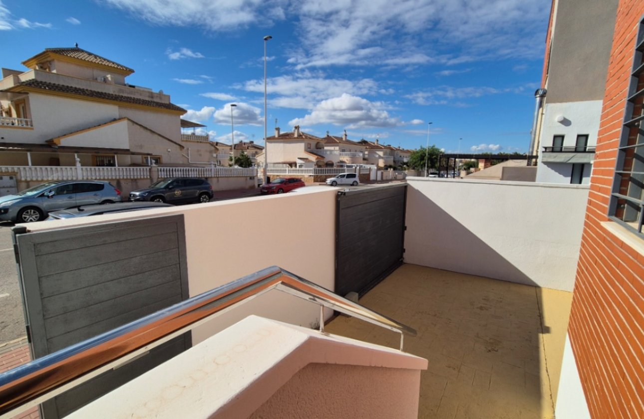 Resale - Dúplex -
Torrevieja - Costa Blanca