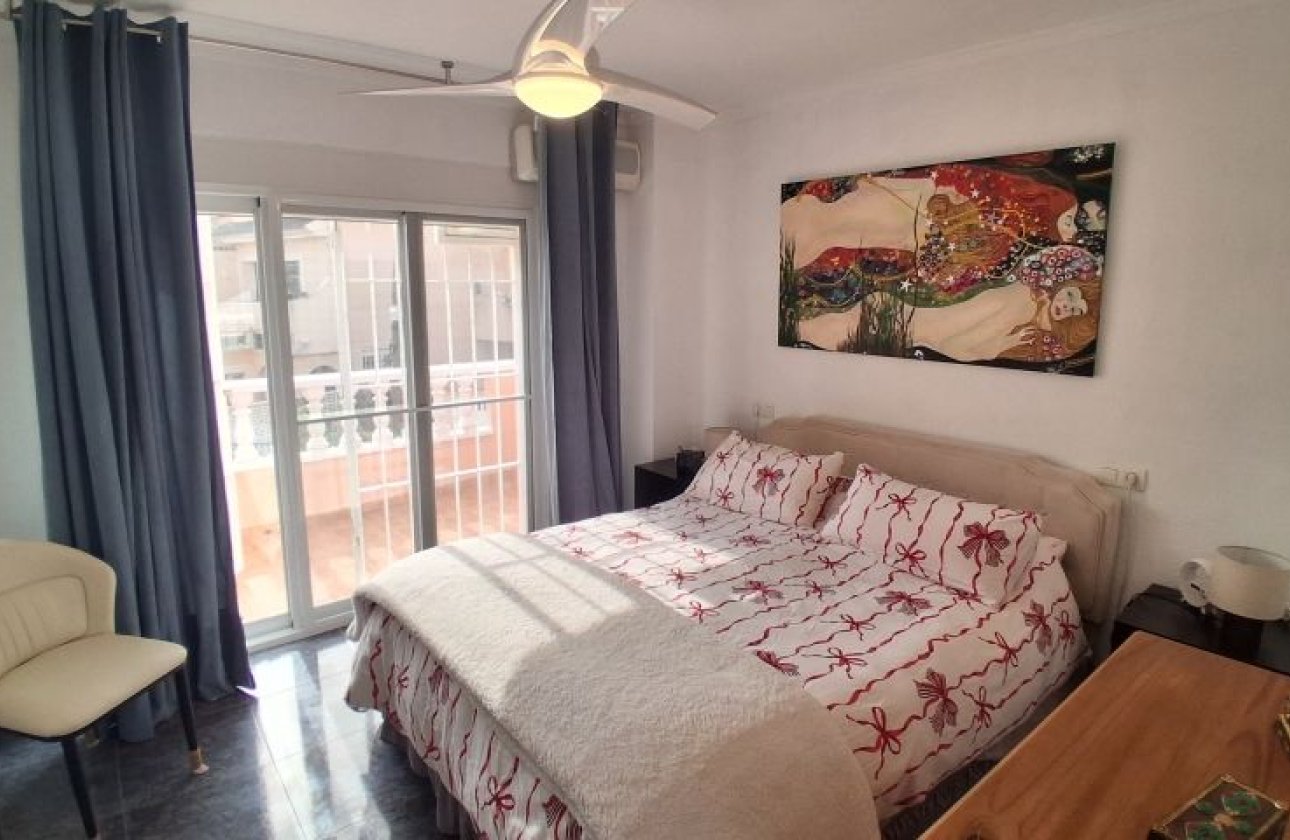 Resale - Dúplex -
Torrevieja - Costa Blanca