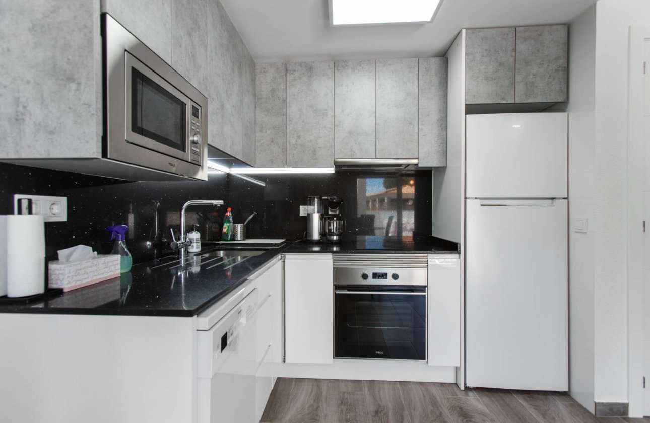 Resale - Dúplex -
Torrevieja - Costa Blanca