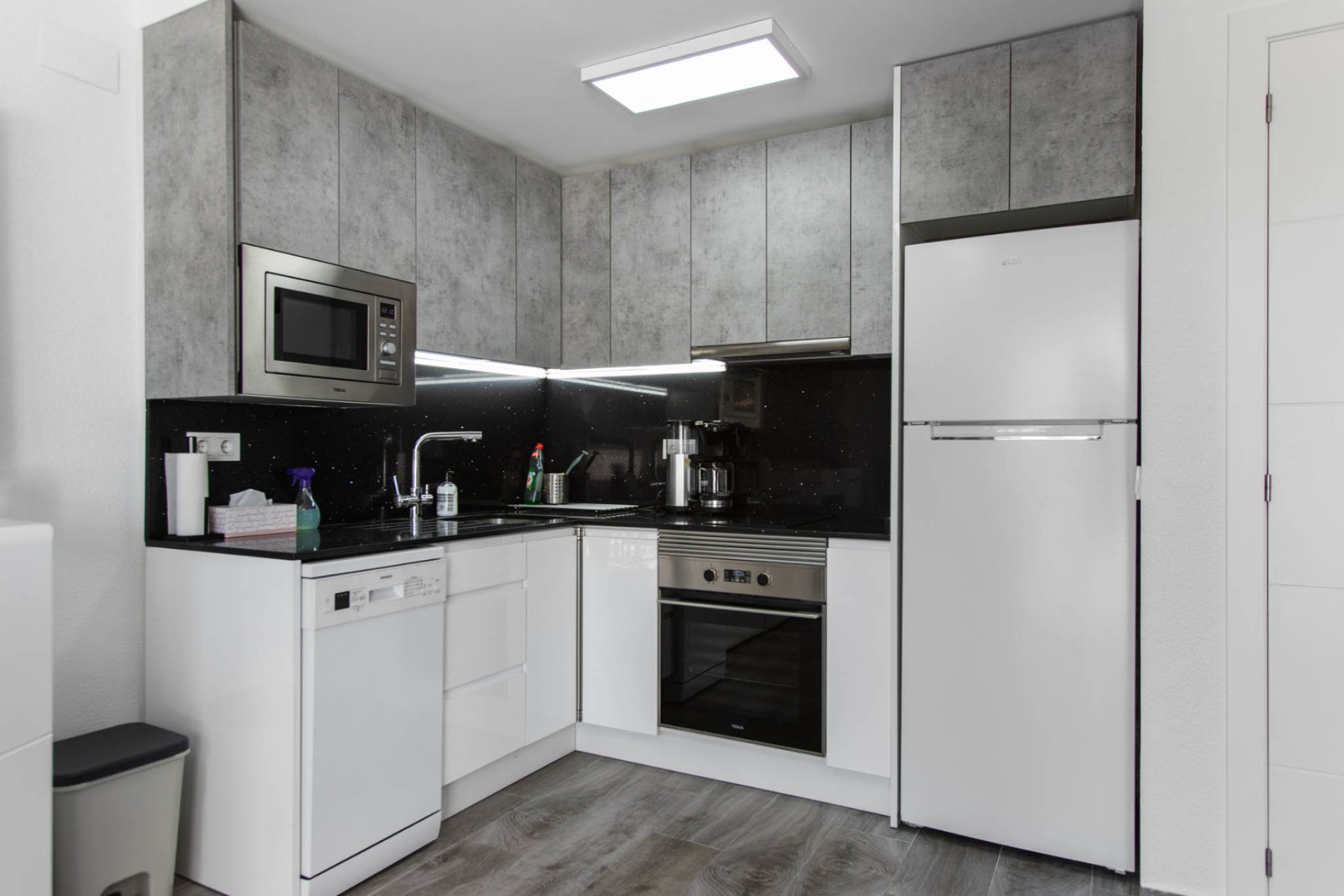 Resale - Dúplex -
Torrevieja - Costa Blanca