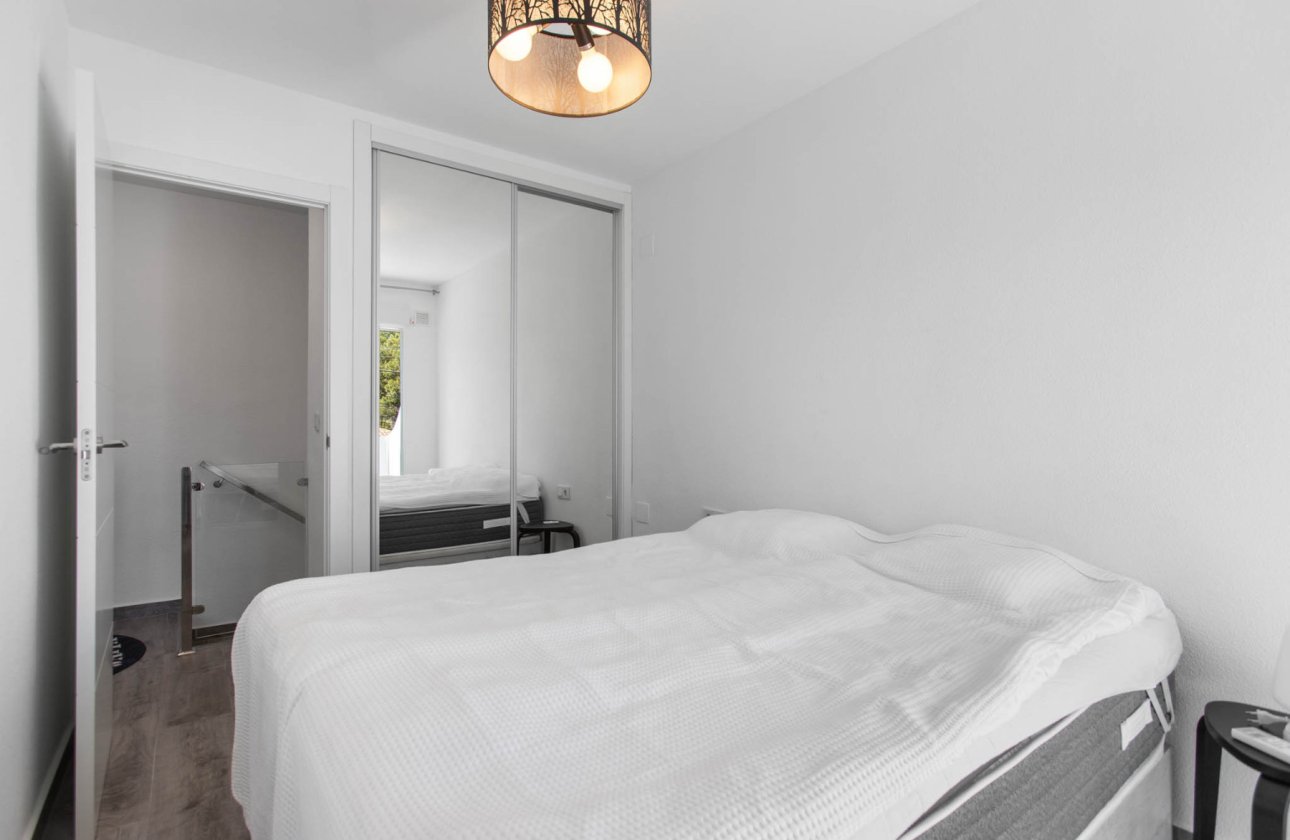 Resale - Dúplex -
Torrevieja - Costa Blanca