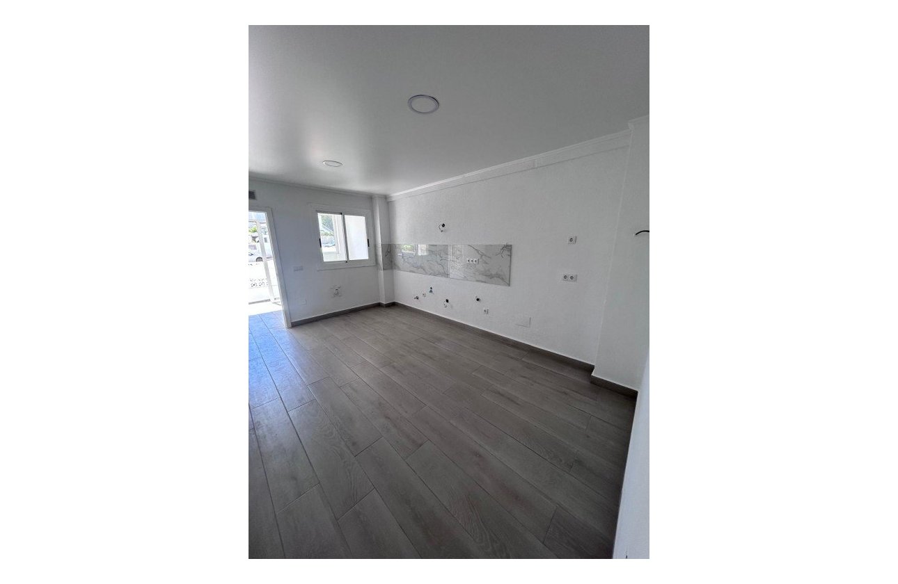 Resale - Dúplex -
Torrevieja - Costa Blanca