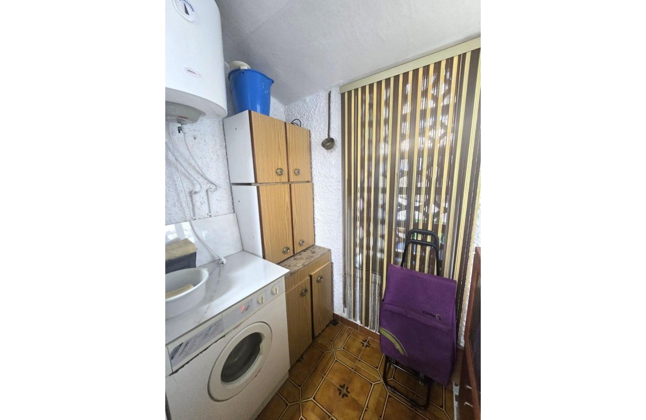 Resale - Dúplex -
Torrevieja - Habaneras