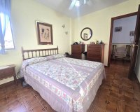Resale - Dúplex -
Torrevieja - Habaneras