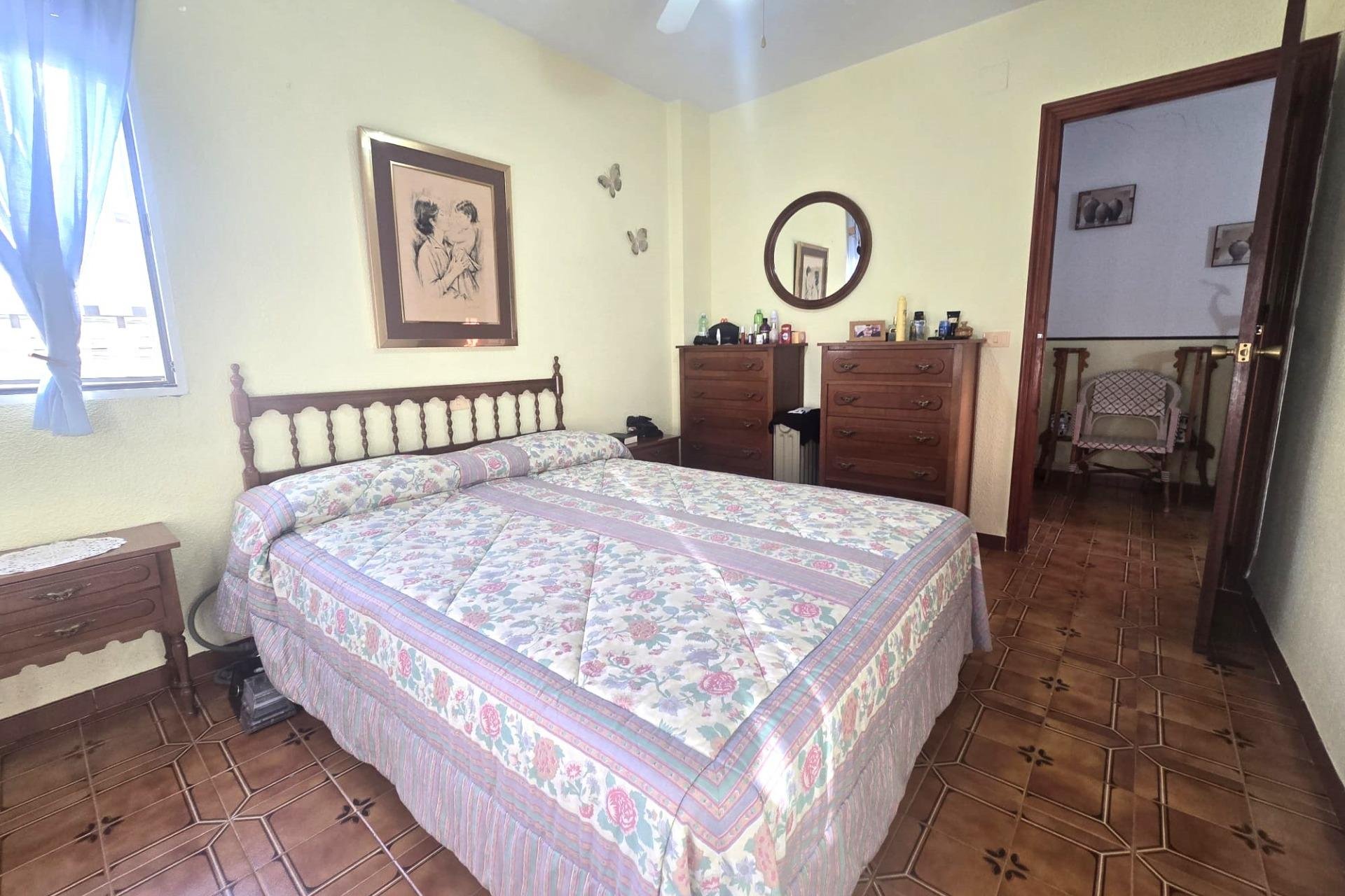 Resale - Dúplex -
Torrevieja - Habaneras