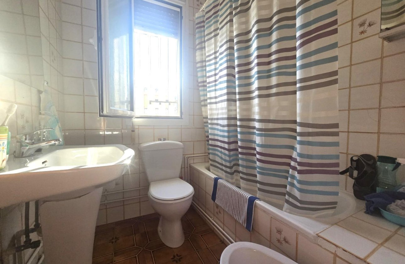 Resale - Dúplex -
Torrevieja - Habaneras