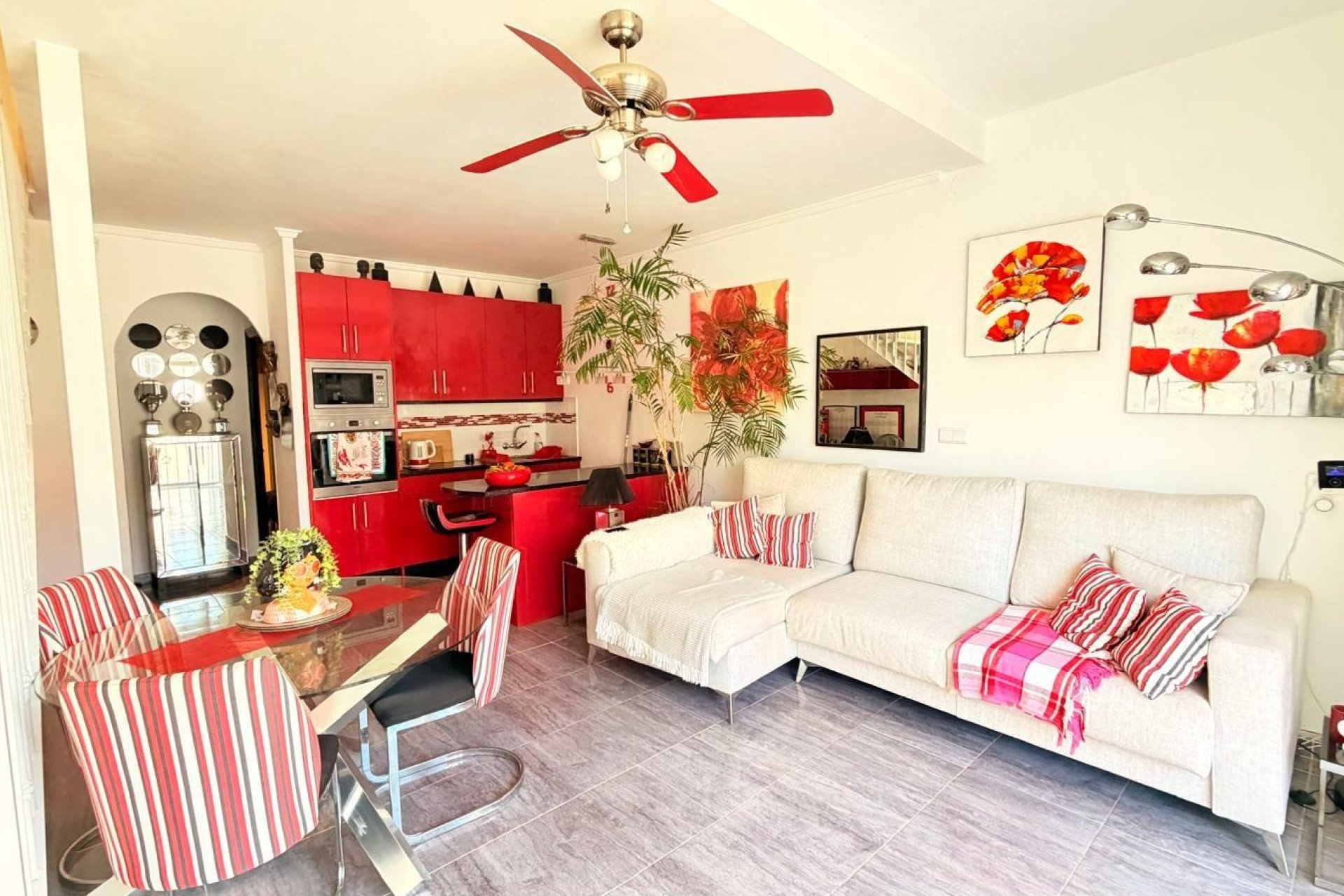 Resale - Dúplex -
Torrevieja - La Siesta - El Salado - Torreta