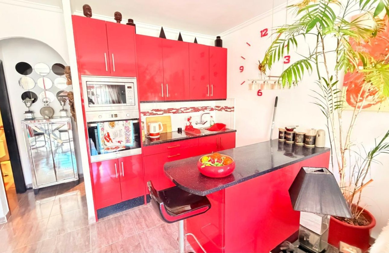 Resale - Dúplex -
Torrevieja - La Siesta - El Salado - Torreta
