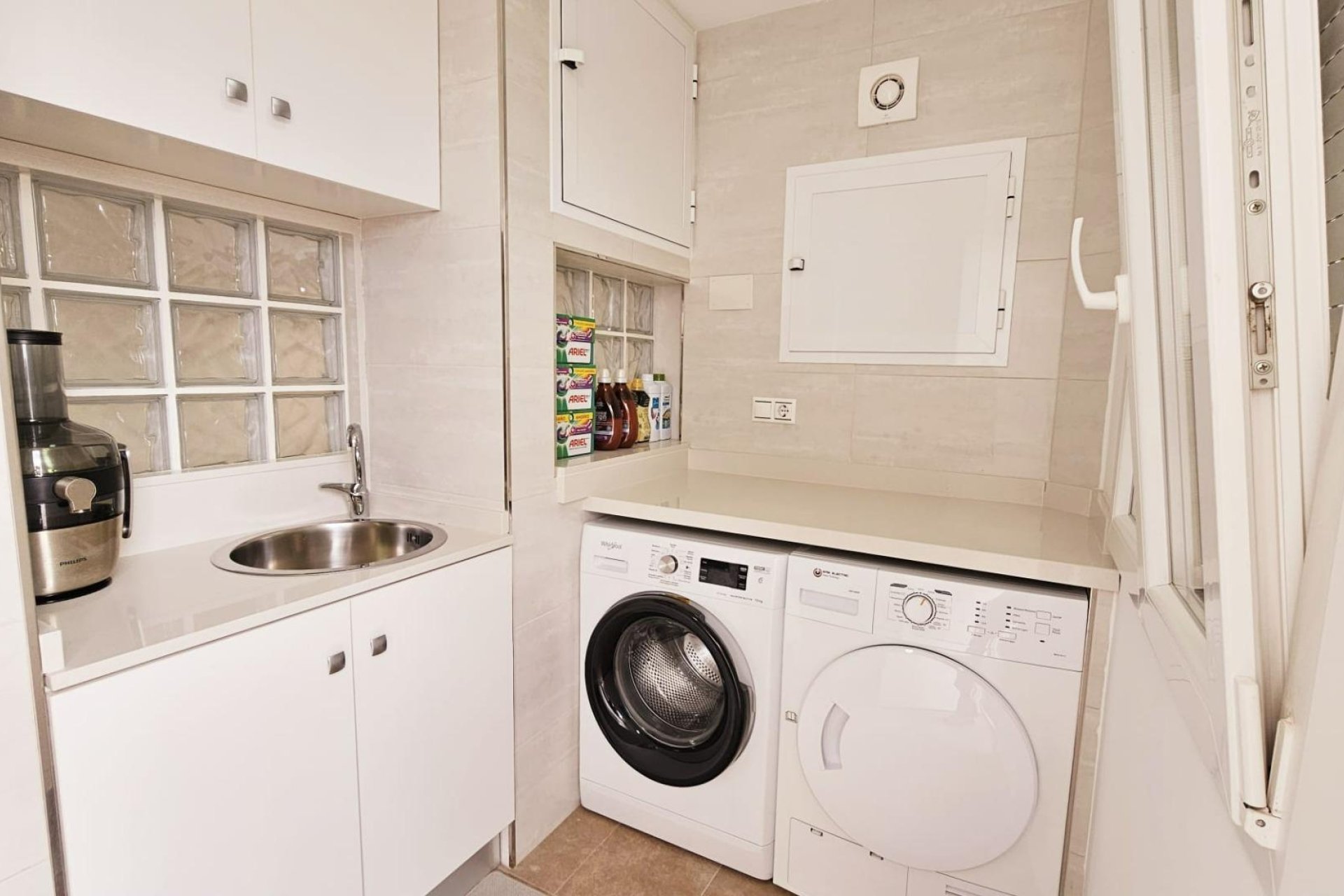 Resale - Dúplex -
Torrevieja - La Siesta