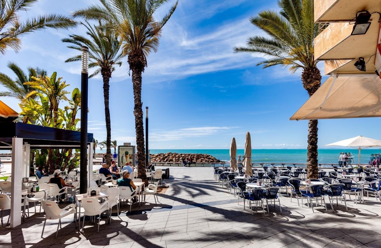 Resale - Dúplex -
Torrevieja - La Siesta