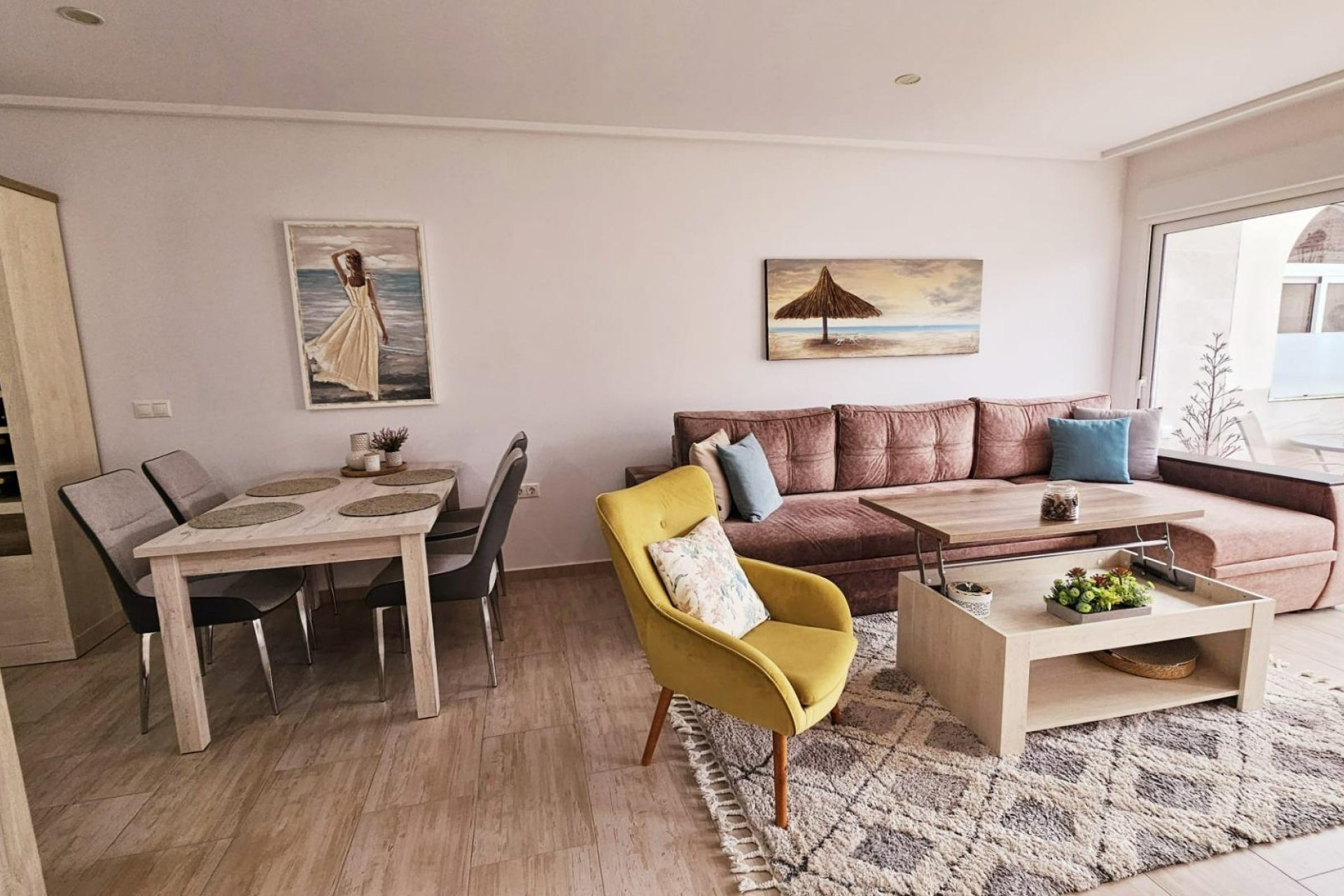 Resale - Dúplex -
Torrevieja - La Siesta