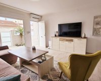 Resale - Dúplex -
Torrevieja - La Siesta