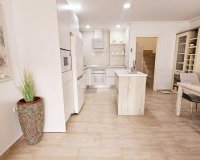 Resale - Dúplex -
Torrevieja - La Siesta