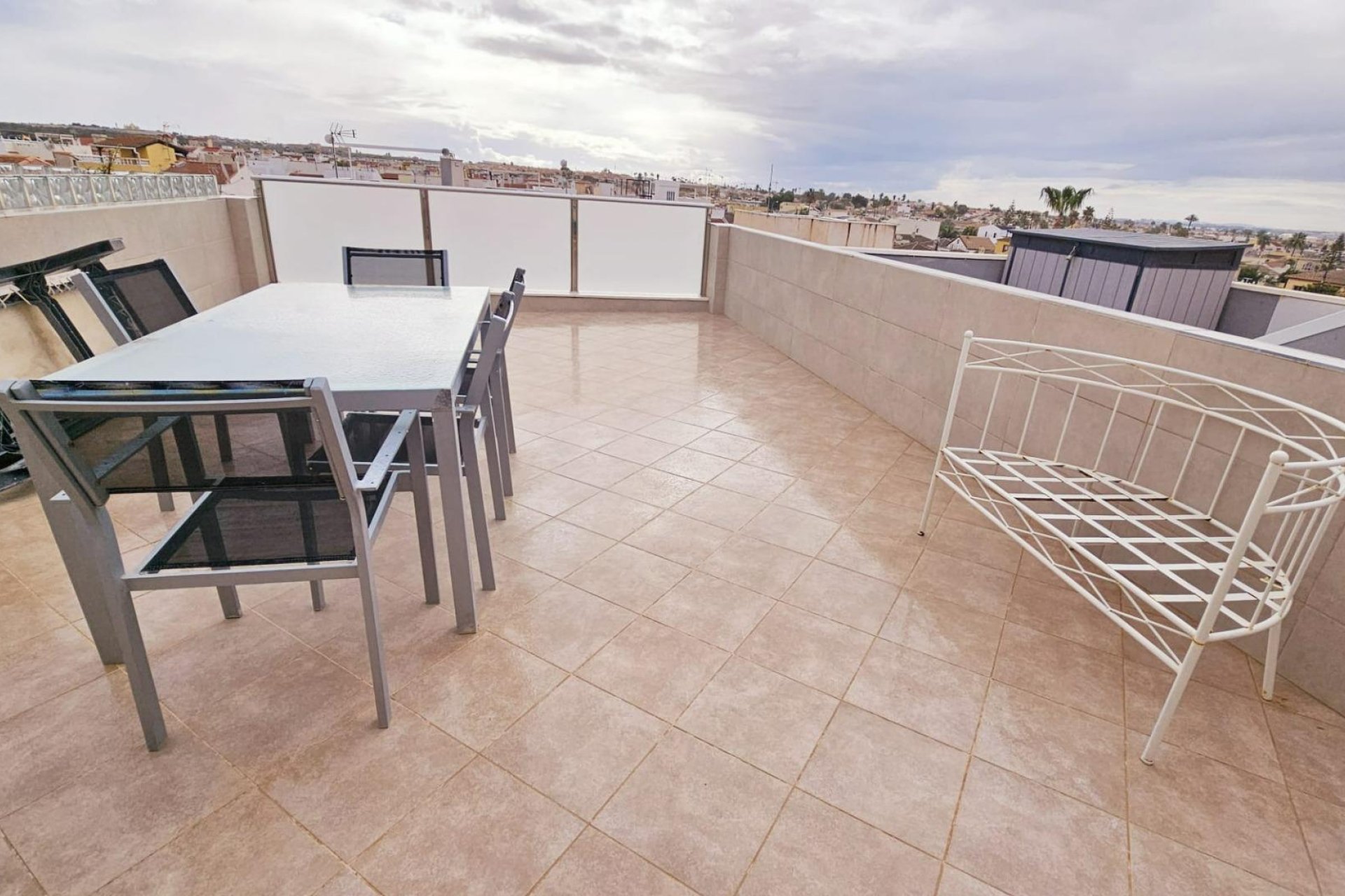 Resale - Dúplex -
Torrevieja - La Siesta