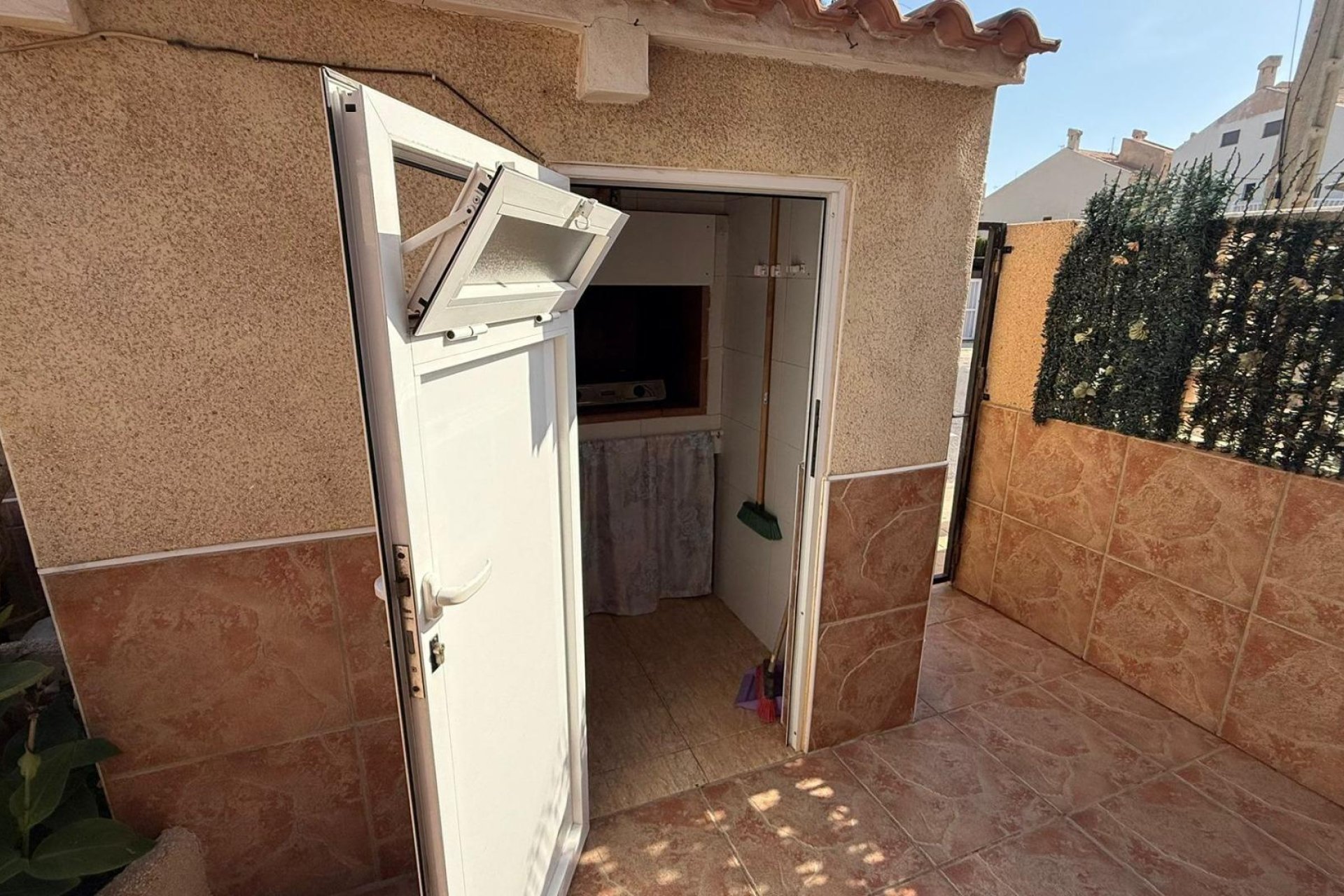 Resale - Dúplex -
Torrevieja - Los Frutales