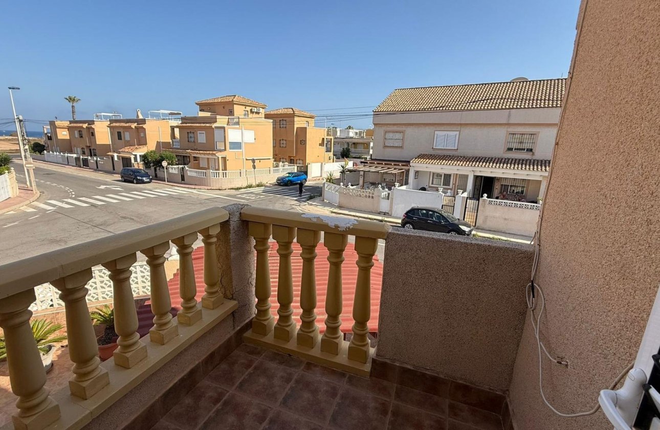Resale - Dúplex -
Torrevieja - Los Frutales