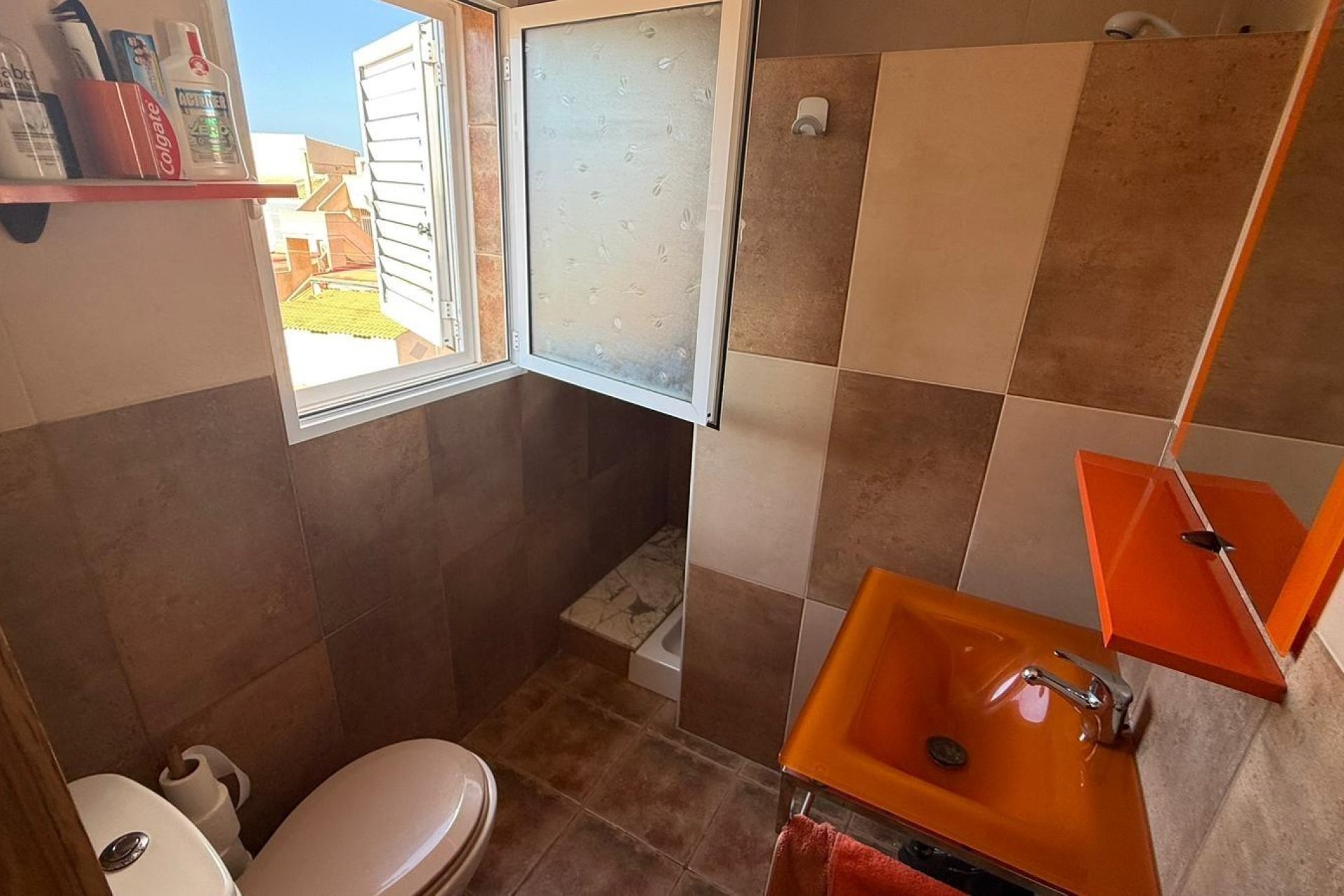 Resale - Dúplex -
Torrevieja - Los Frutales