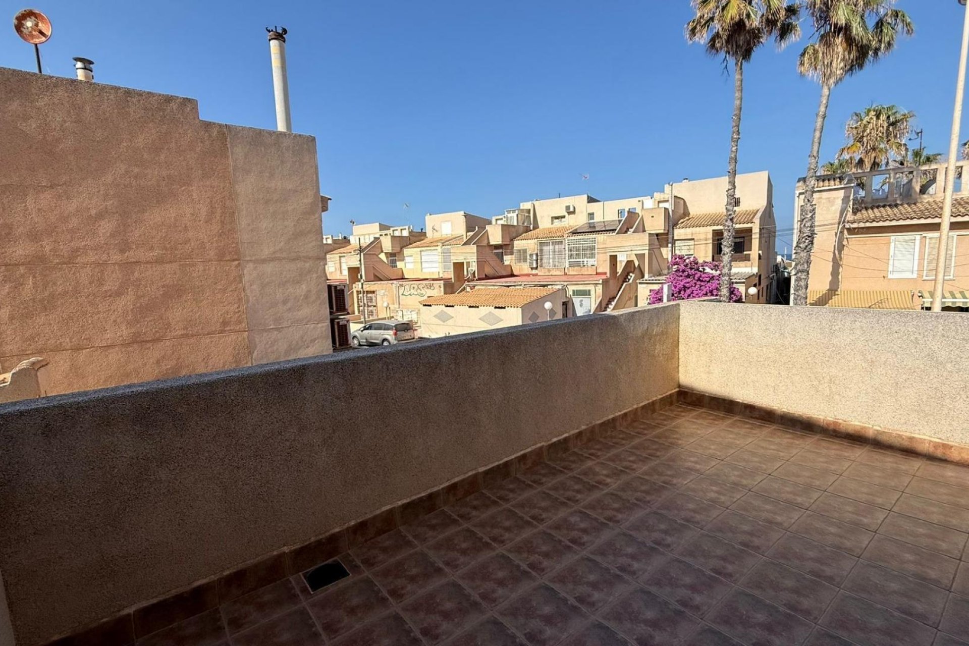 Resale - Dúplex -
Torrevieja - Los Frutales