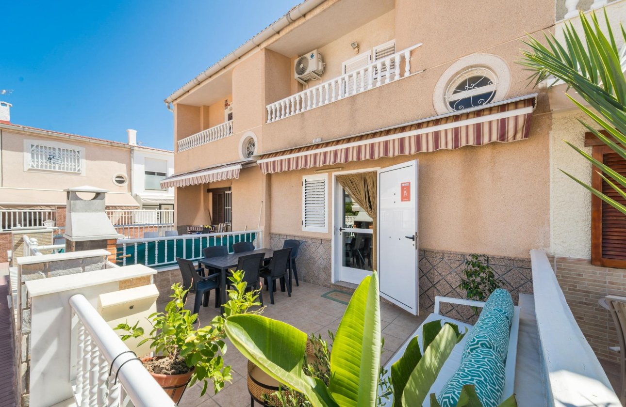 Resale - Dúplex -
Torrevieja - Playa De Los Naufragos