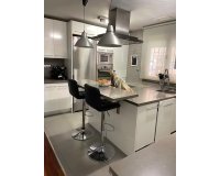 Resale - Dúplex -
Torrevieja - Playa del Cura