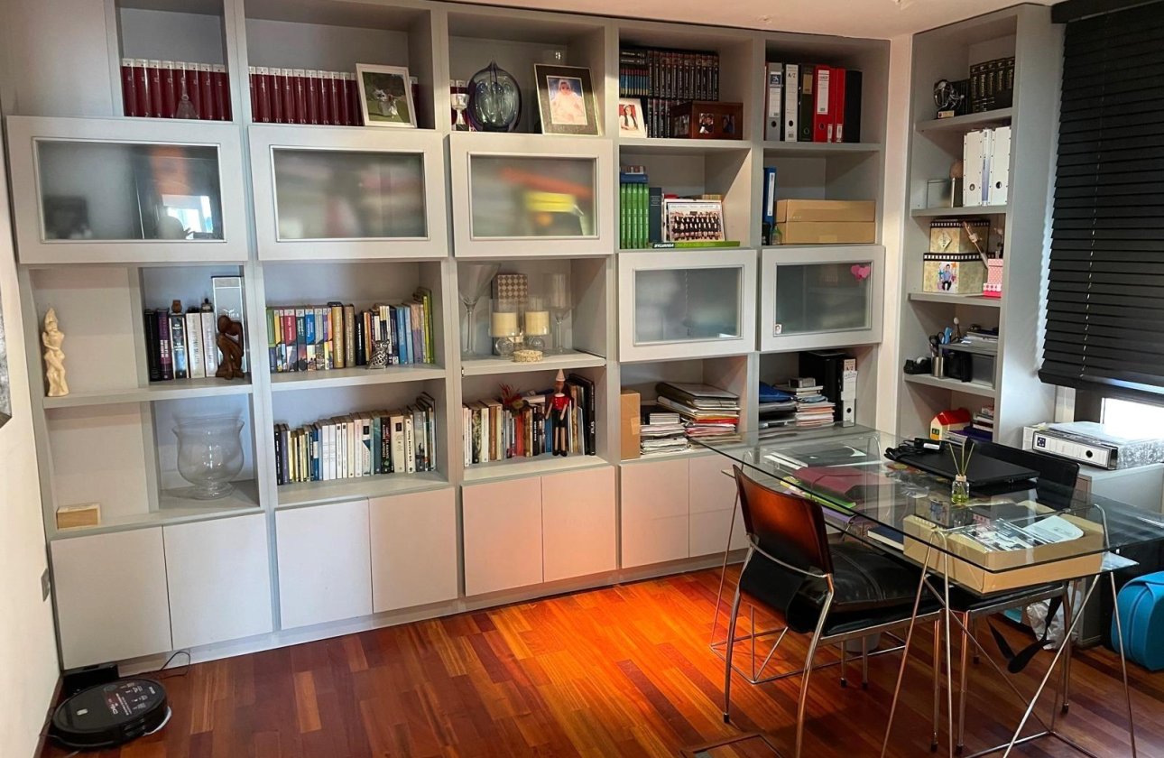 Resale - Dúplex -
Torrevieja - Playa del Cura