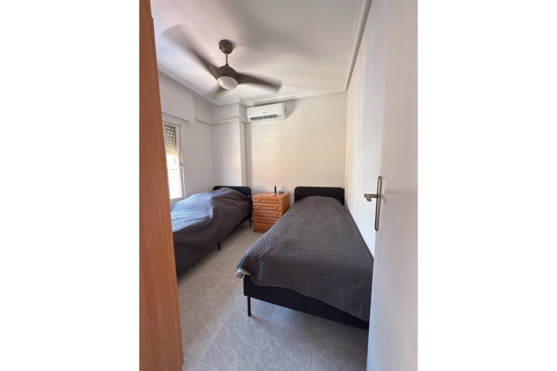 Resale - Dúplex -
Torrevieja - Playa del Cura