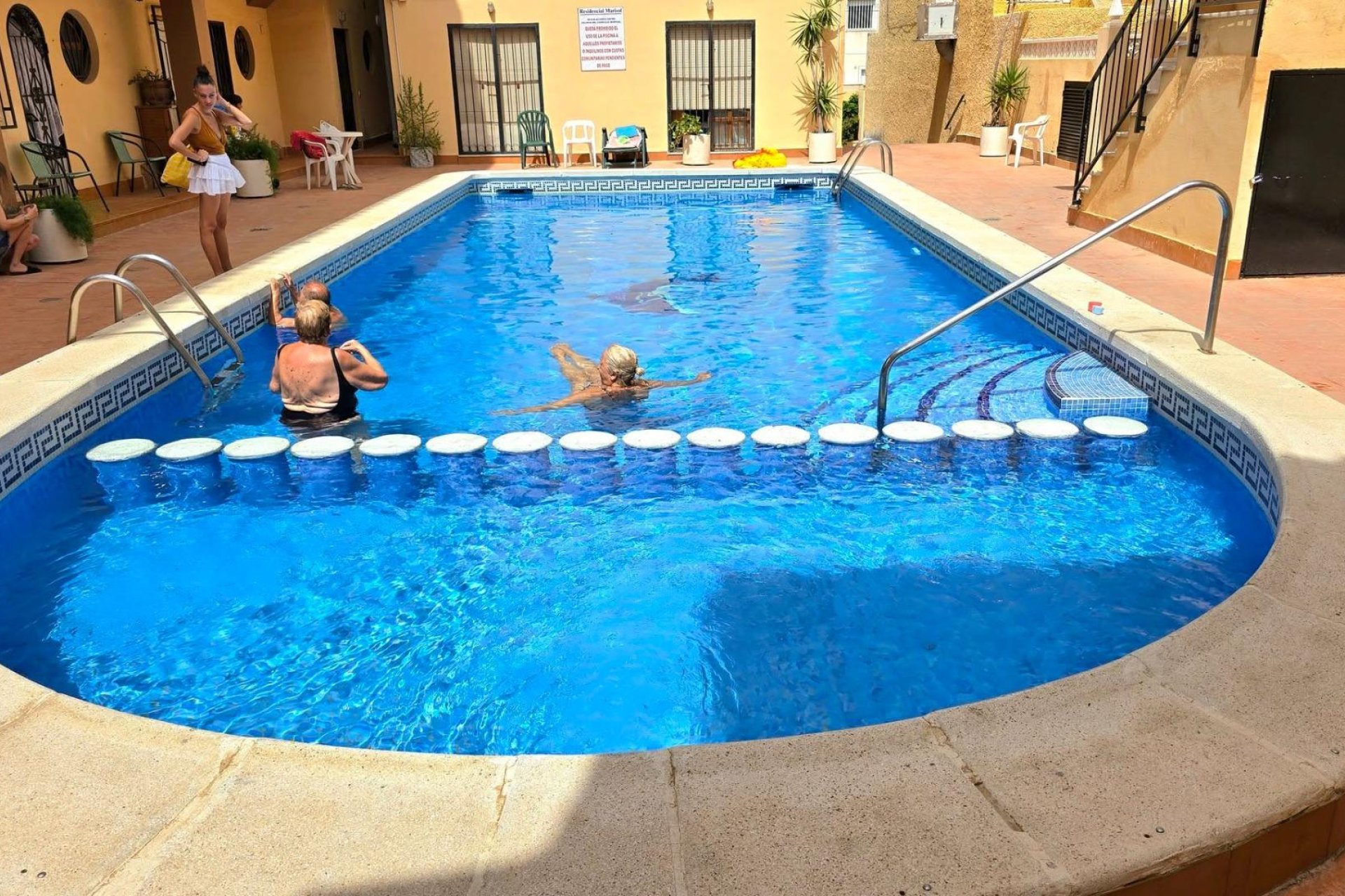 Resale - Dúplex -
Torrevieja - Playa del Cura