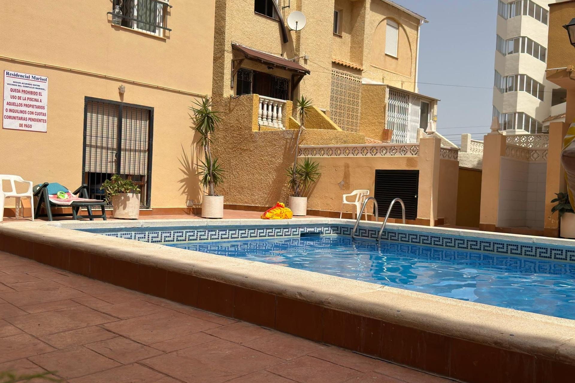 Resale - Dúplex -
Torrevieja - Playa del Cura
