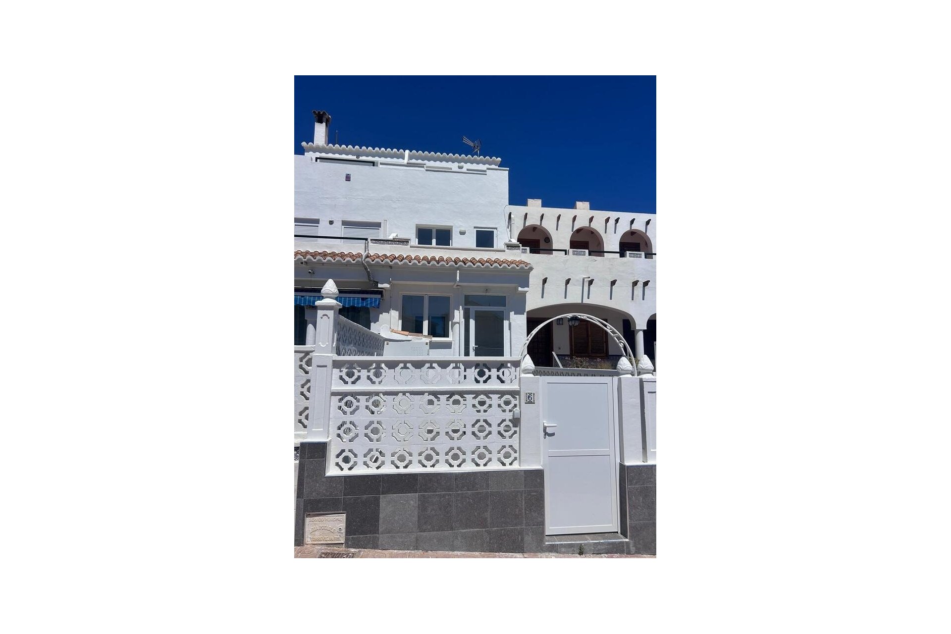 Resale - Dúplex -
Torrevieja - Torreblanca