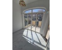 Resale - Dúplex -
Torrevieja - Torretas