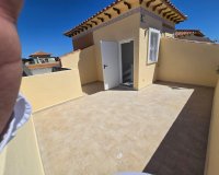 Resale - Dúplex -
Torrevieja - Torretas