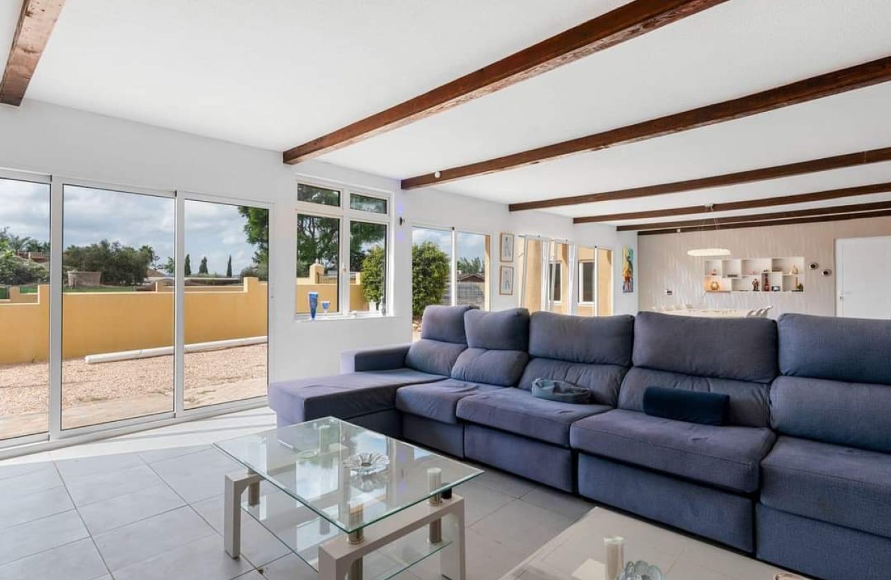 Resale - Finca -
Los Montesinos - Costa Blanca