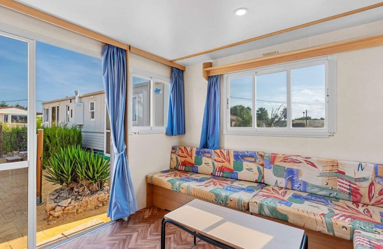 Resale - Finca -
Los Montesinos - Costa Blanca