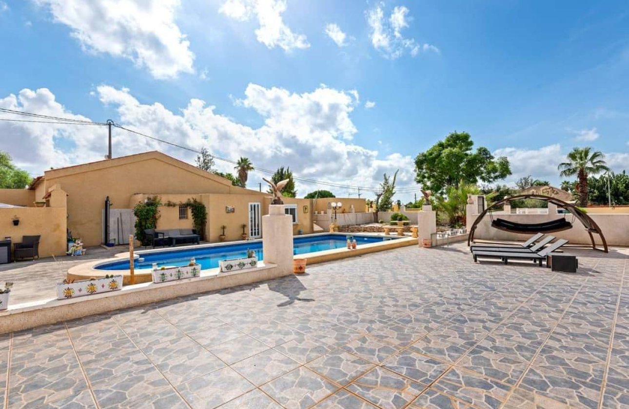 Resale - Finca -
Los Montesinos - Costa Blanca