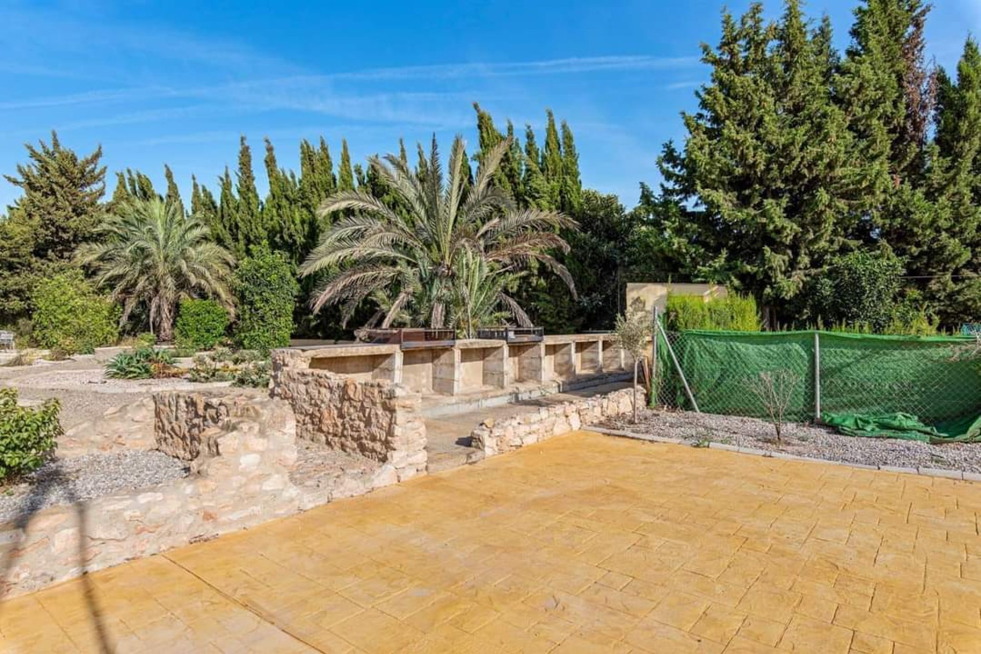 Resale - Finca -
Los Montesinos - Costa Blanca
