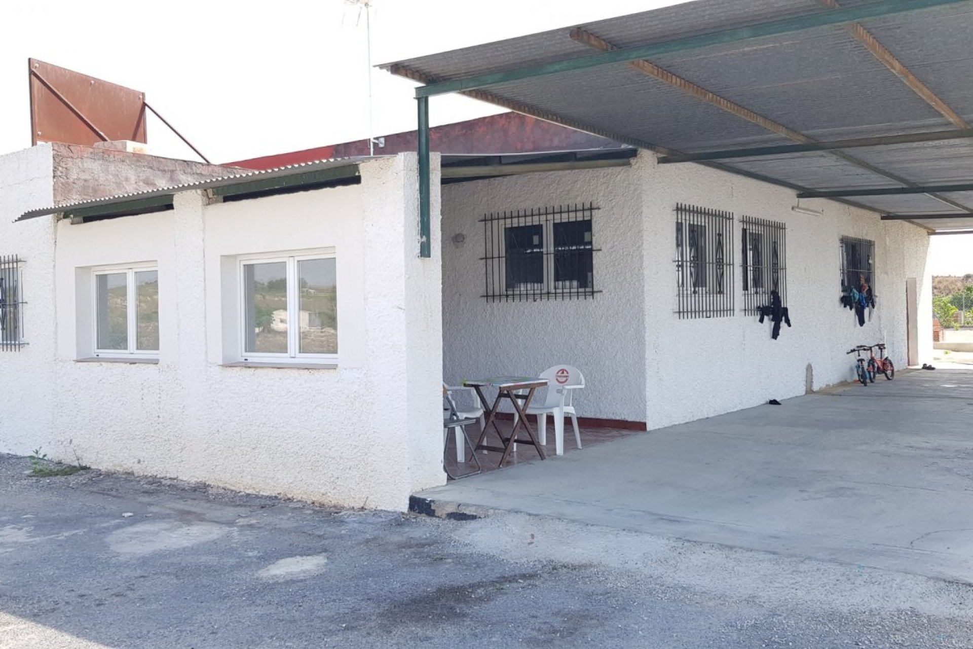 Resale - Finca -
Los Montesinos