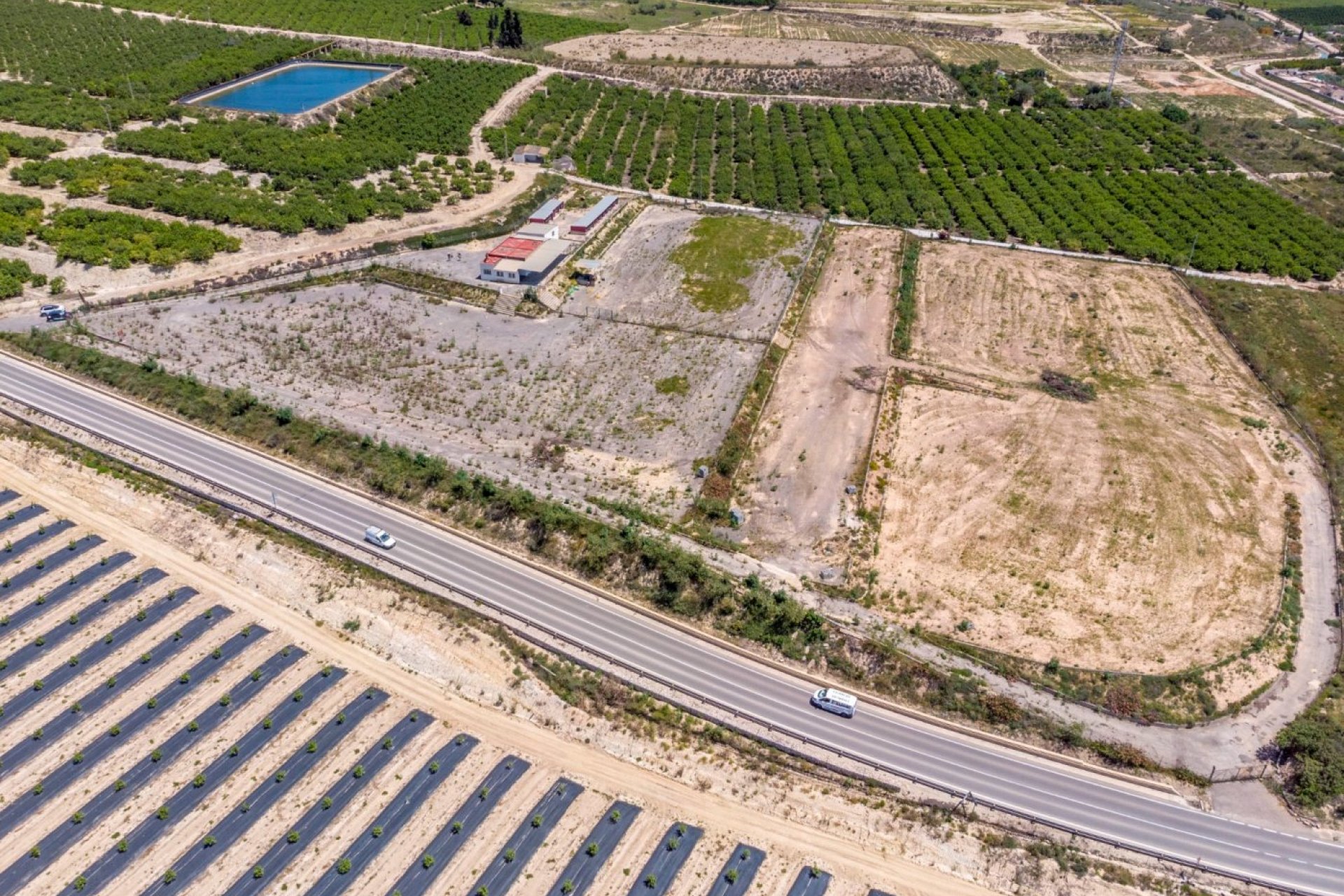 Resale - Finca -
Los Montesinos