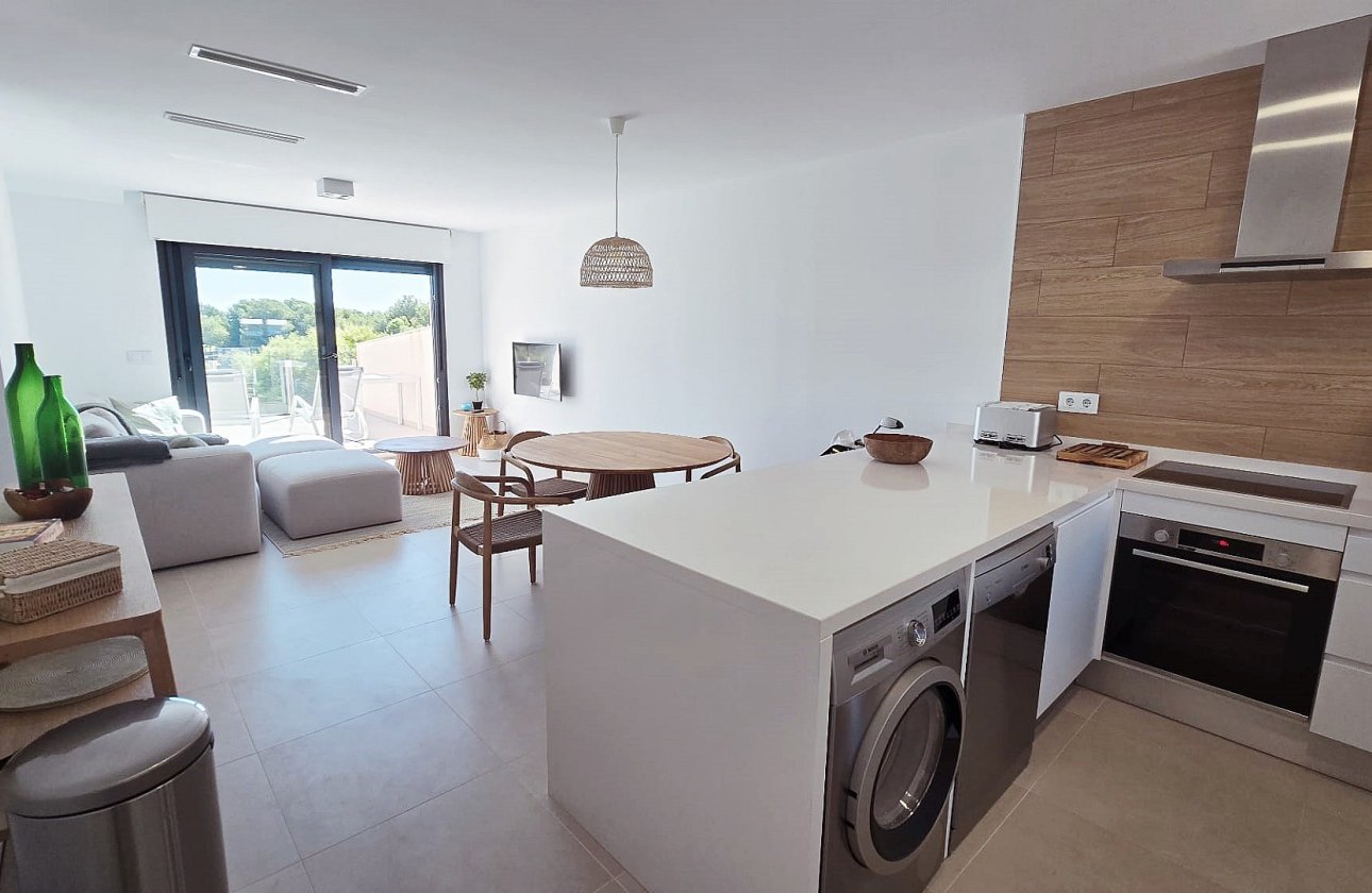 Resale - Penthouse -
Lo Romero Golf - Inland