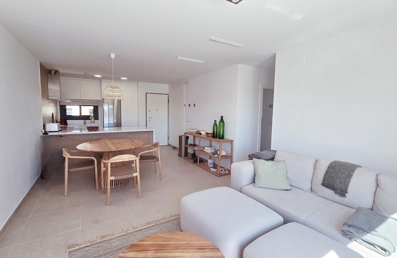 Resale - Penthouse -
Lo Romero Golf - Inland